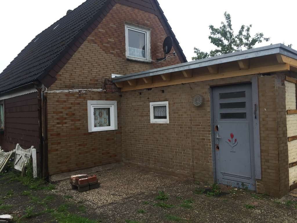 Immobilie in Wesselburen - Entkerntes 5-Zimmer-Einfamilienhaus zum Kauf in Wesselburen - Bild 1