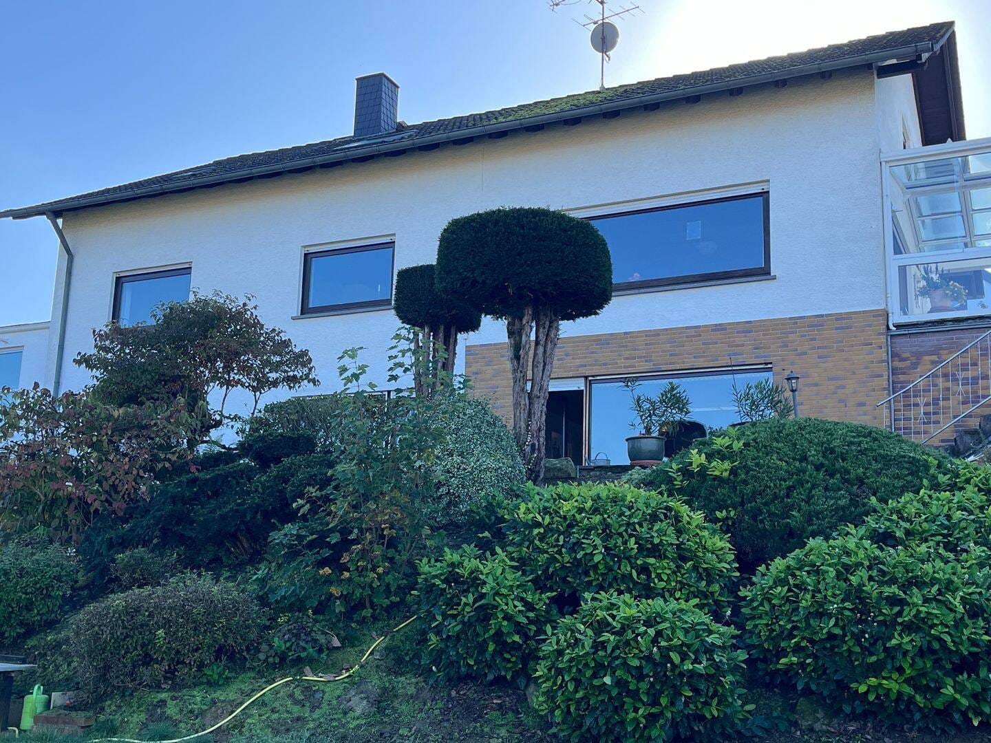 Immobilie in Hammersbach - ERFÜLLUNG IHRER WOHNTRÄUME --- 2 FAM HAUS MIT VIEL PLATZ ---TRAUM- GRUNDST 1229qm  LEBEN WIE IM URLAUB - FERNSICHT - RUHIGSTE LAGE!  WOHNEN ----  - Bild 2
