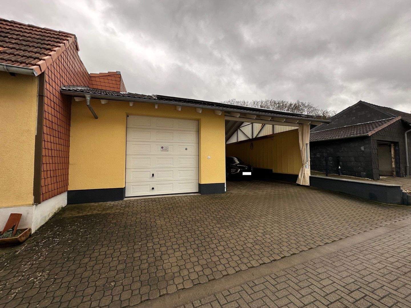 Immobilie in Sonnenstein - Familienfreundliches Einfamilienhaus mit pflegeleichtem Garten - Bild 1