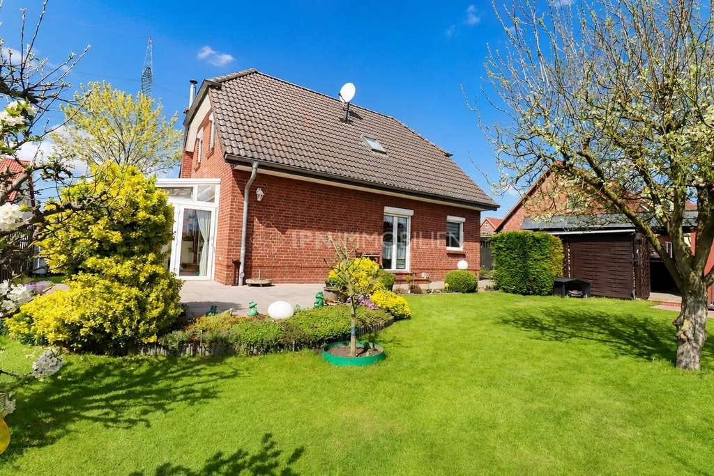 Immobilie in Broderstorf - Wohlfühlhaus mit Wintergarten, Garage und Carport - Bild 0