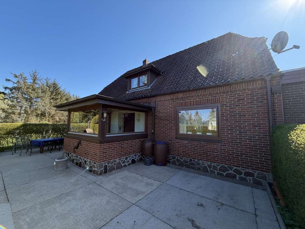 Immobilie in Hohn - 2 Wohnhäuser / Resthof mit Scheunen, Wiese und Wald auf riesigem Grundstück!! - Bild 3