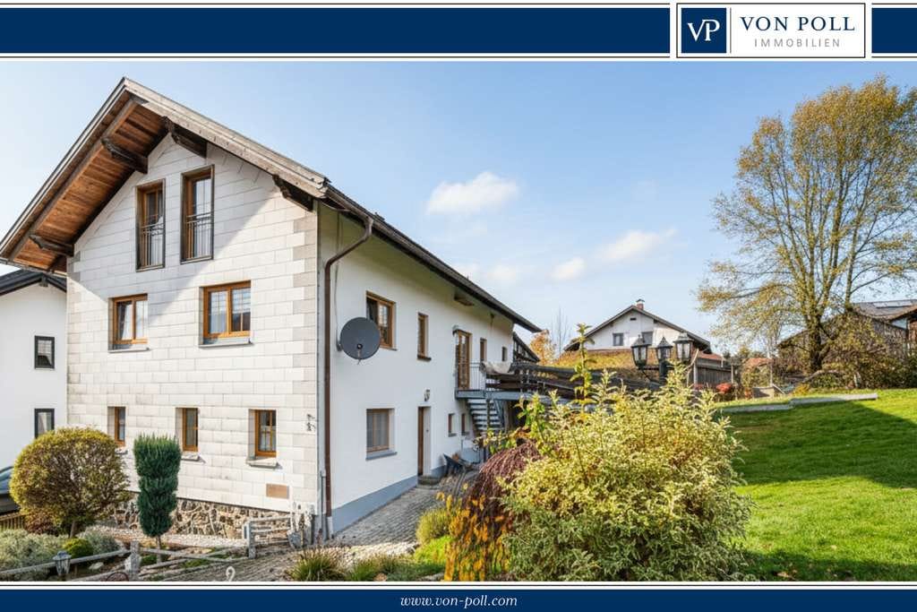 Immobilie in Neukirchen beim Heiligen Blut - Charmantes Zweifamilienhaus mit loftartigem Dachausbau in ruhiger Lage - Bild 0