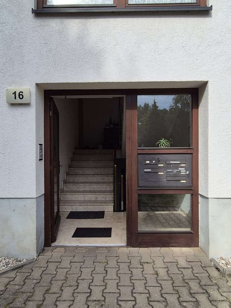 Immobilie in Hohndorf - Sonnige & langjährig vermietete DG-WE sucht netten Eigentümer... 6% Rendite! - Bild 2