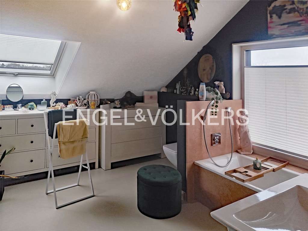 Immobilie in Pleckhausen - Großzügiges Architektenhaus mit Doppelgarage in guter Lage - Bild 4