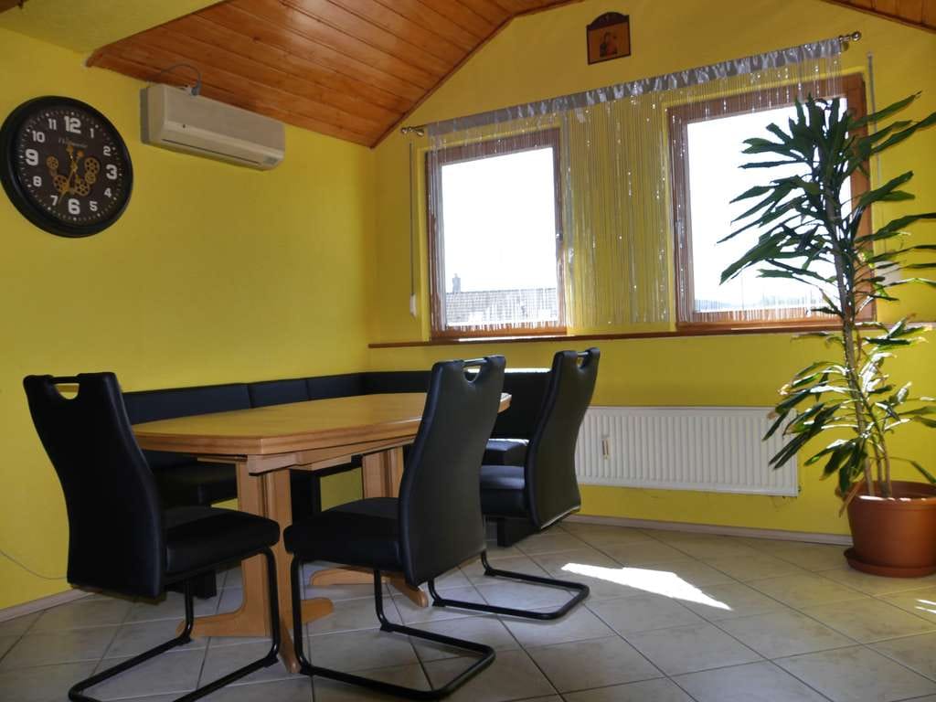 Immobilie in Gaildorf - Individuelles Wohnen unterm Dach – ideal für Paare, kleine Familien oder als Kapitalanlage - Bild 2