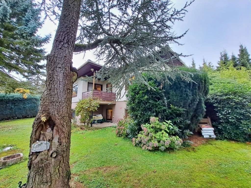 Immobilie in Ehlscheid - EFH mit wunderschönem Garten + Garage + moderne ELW in Ehlscheid  - Bild 1