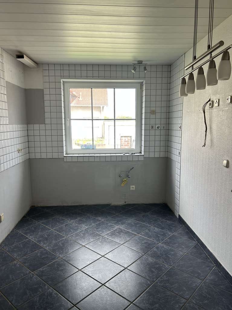 Immobilie in Erkelenz - Exklusives Einfamilienhaus mit Südlage - Bild 2