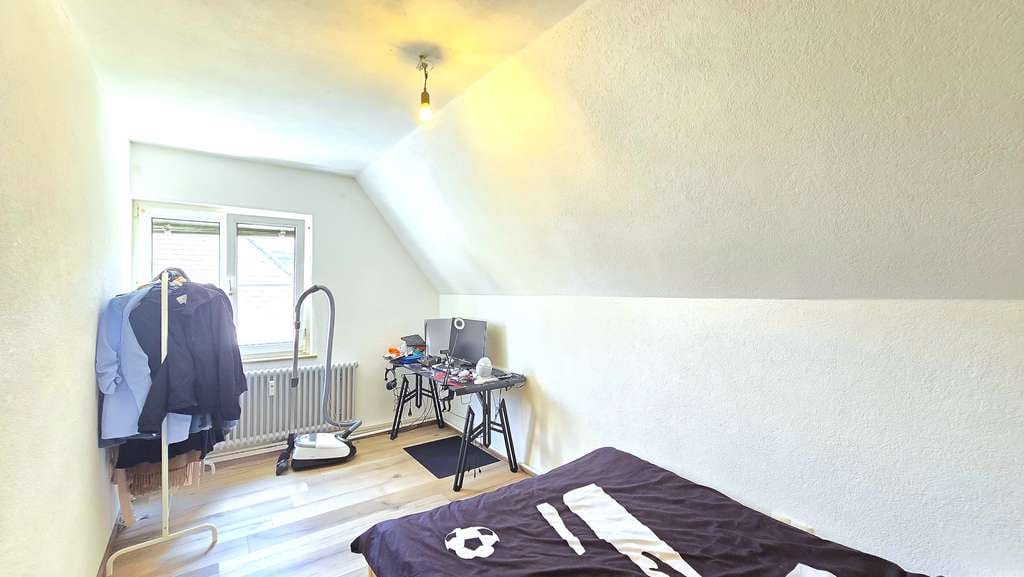 Immobilie in Titisee-Neustadt - Attraktive 5 Zi. Wohnung in naturnaher Lage von Titisee- Neustadt zu verkaufen - Bild 3