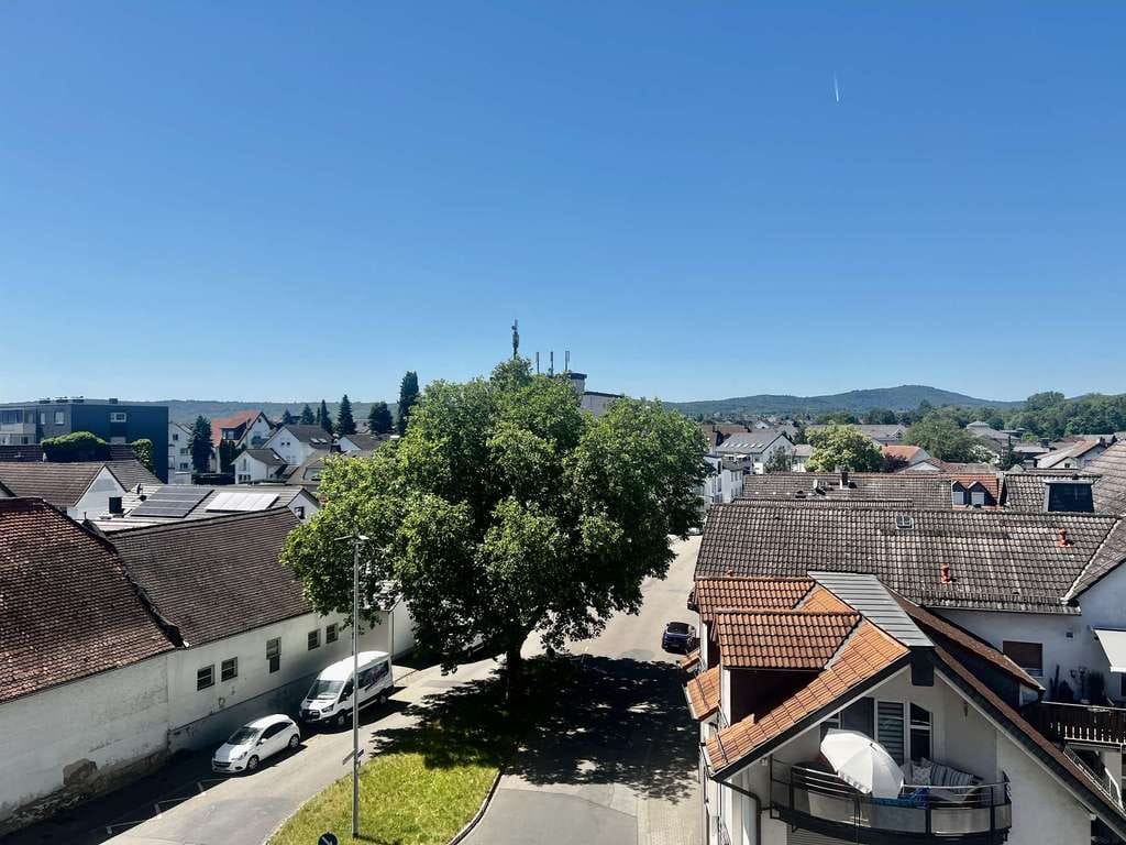 Immobilie in Liederbach - Helle Wohnung mit Blick auf den Taunus - Bild 0
