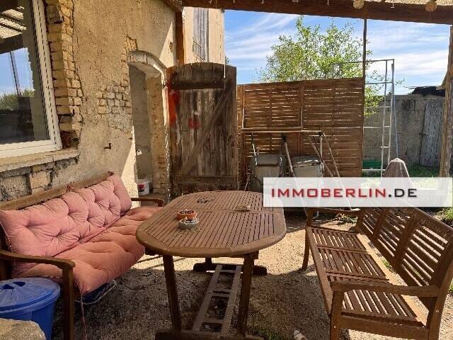 Immobilie in Strausberg - IMMOBERLIN.DE - Sanierungsgelegenheit! Charaktervolles Haus & Nebengebäude auf Südgrundstück - Bild 4