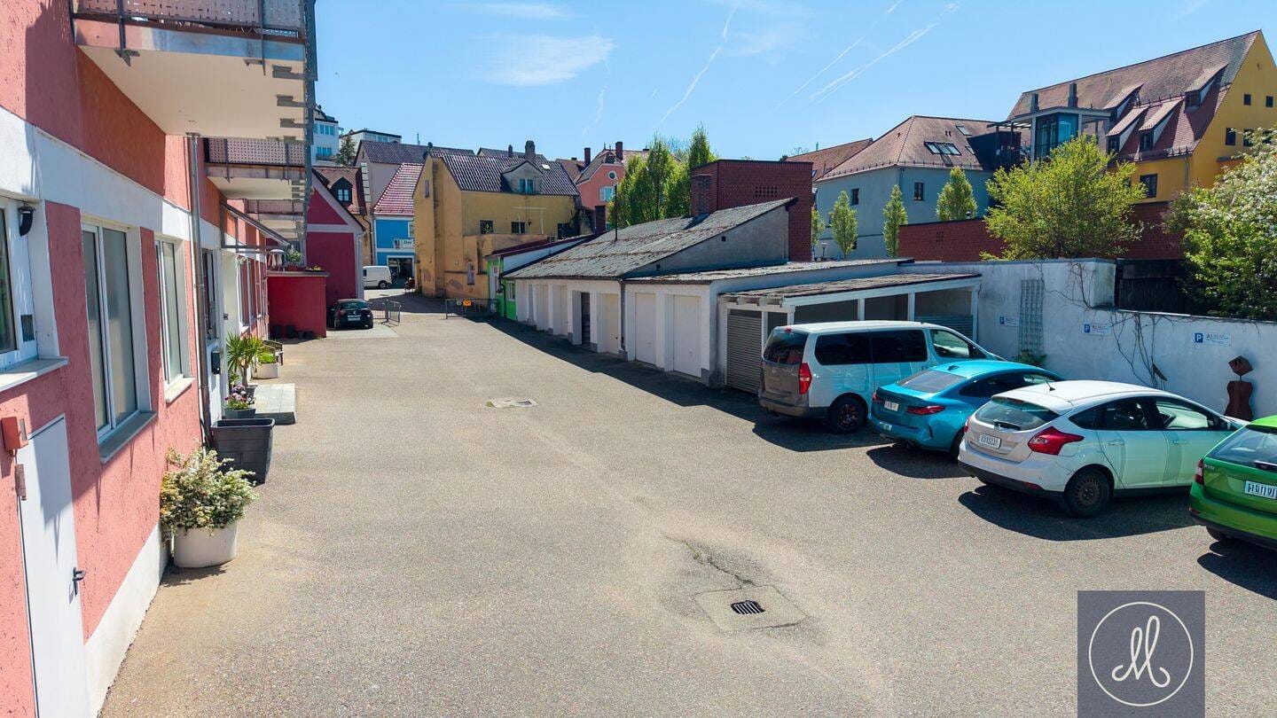 Immobilie in Regenstauf - Mehrfamilienhaus mit starker Rendite und enormem Entwicklungspotenzial in Regenstauf - Bild 2