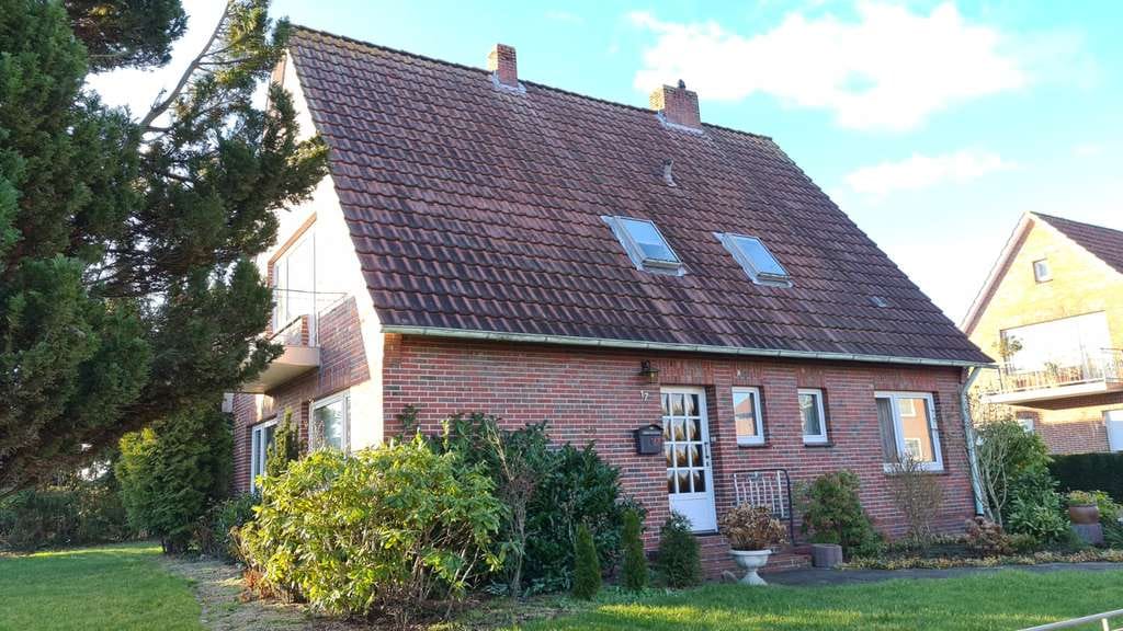Immobilie in Varel - Einfamilienhaus mit Einliegerwohnung in Varel Obenstrohe  - Bild 1
