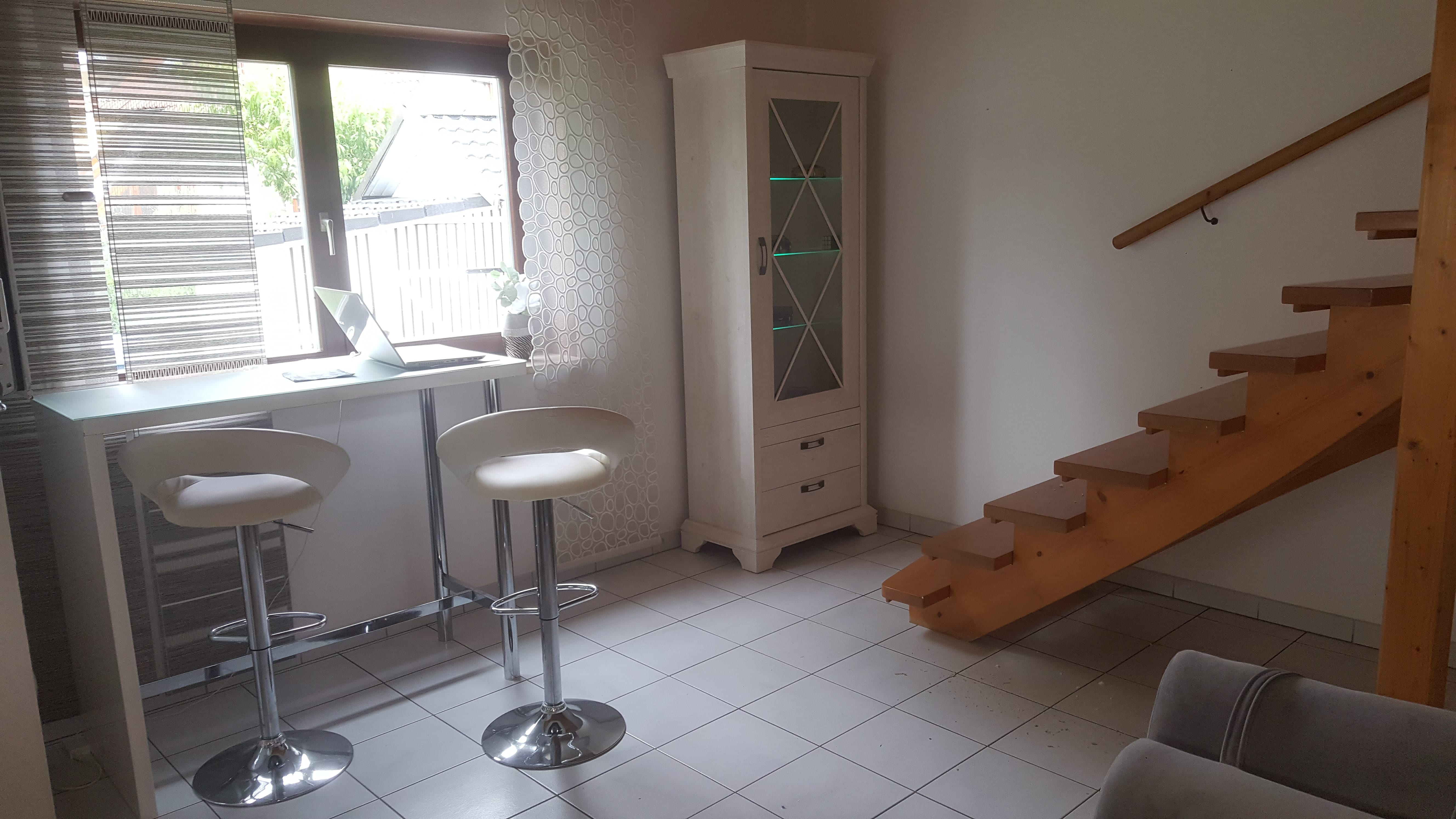 Immobilie in Berg b.Neumarkt i.d.OPf. - Einzigartiger Wohntraum mit Sauna, Whirlpool, Kachelofen und Silence Room/Fitnessraum - Bild 0