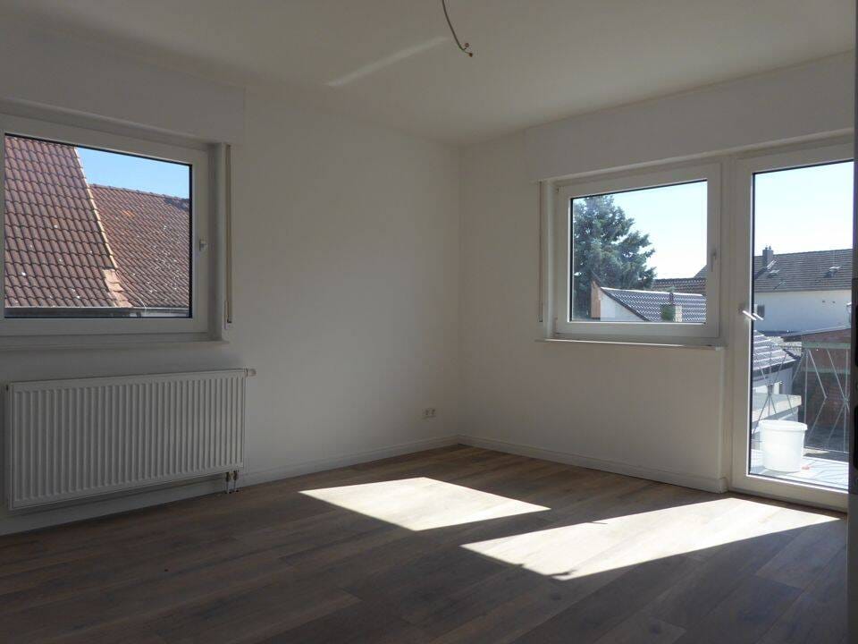 Immobilie in Biblis - Ensemble aus teilsaniertem Einfamilienhaus und Mehrfamilienhaus auf großzügigem Grundstück! - Bild 2