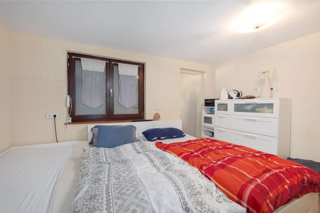 Immobilie in Königsbach-Stein - eihenmittelhaus mit Innenhof, Garten und individuellem Gestaltungspotenzial! - OT Königsbach - Bild 5