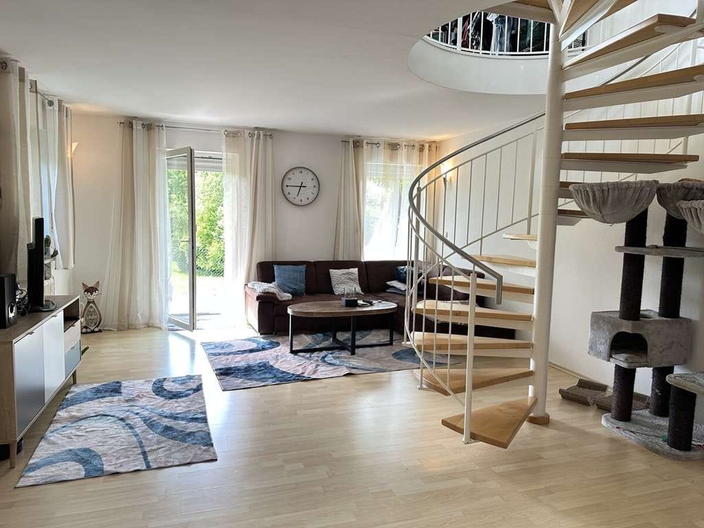 Immobilie in Grafling - Kapitalanlage: Solide vermietete 2 1/2 Zimmer-ETW mit Balkon + Terrasse u. ca. 100 m2 eigenem Garten - Bild 3
