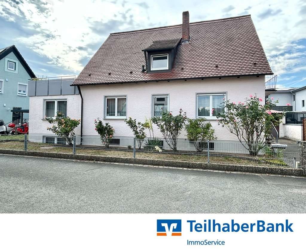 Immobilie in Baiersdorf - Ruhig gelegenes Zweifamilienhaus in Baiersdorf-Wellerstadt - Bild 0