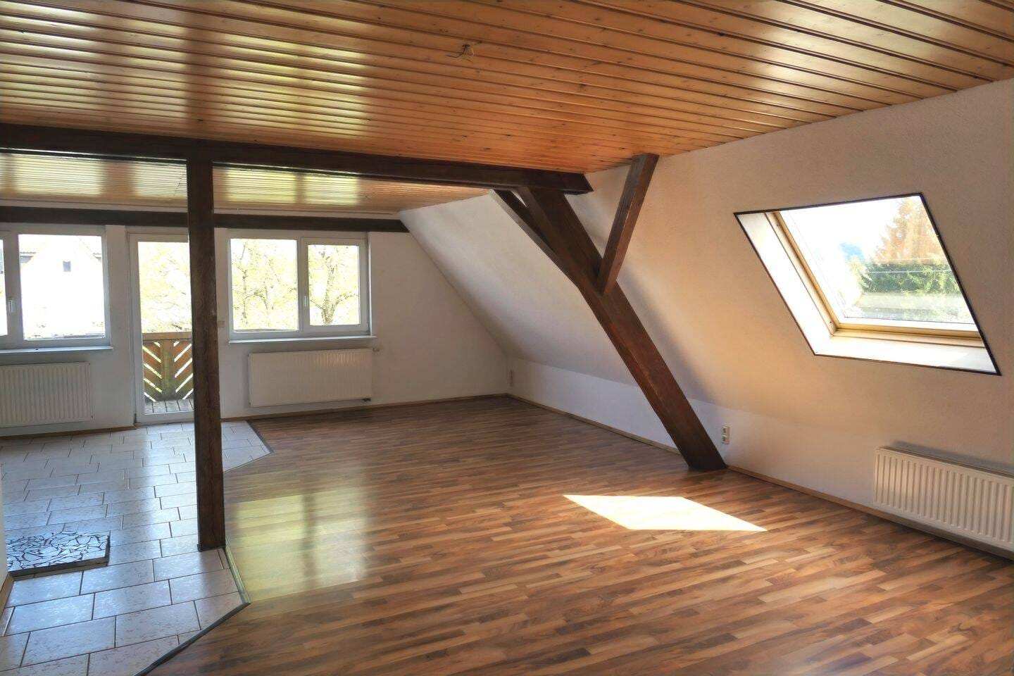 Immobilie in Tuningen - Gemütliche 4,5-Zimmer-DG-Wohnung + Zugabe in Tuningen - Bild 4