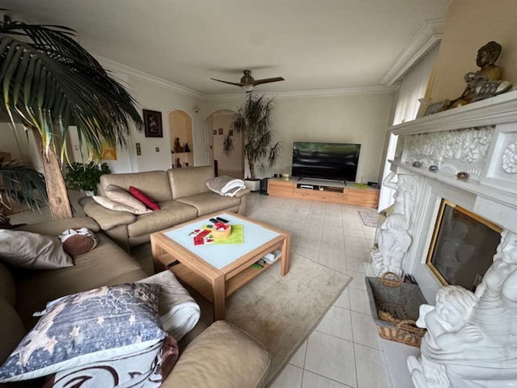 Immobilie in Biebertal - Tolles Haus 3 Generationen Haus  im Grünen - Bild 4