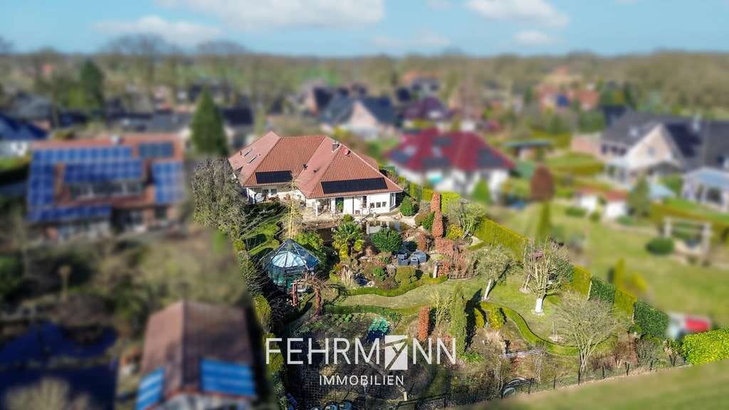 Immobilie in Wilsum - Traumhaus mit Doppelgarage und großem Garten in Wilsum zum Kauf - Bild 1