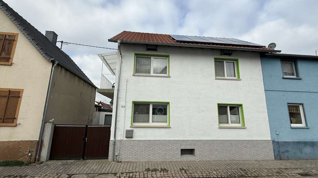 Immobilie in Hamm am Rhein - Einziehen & Wohlfühlen: Familienhaus mit Garten, Balkon & moderner Ausstattung (3D-Tour) - Bild 1