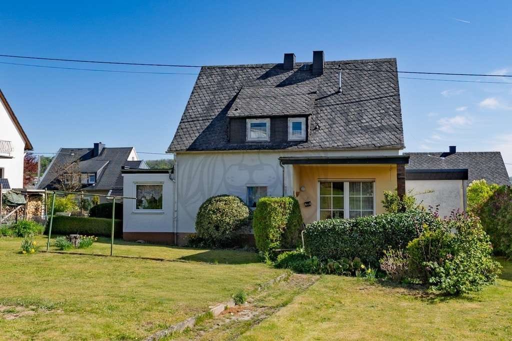 Immobilie in Westerburg - Westerburg/Stadt: Gepflegtes Einfamilienhaus mit Garage und großem Garten - Bild 2