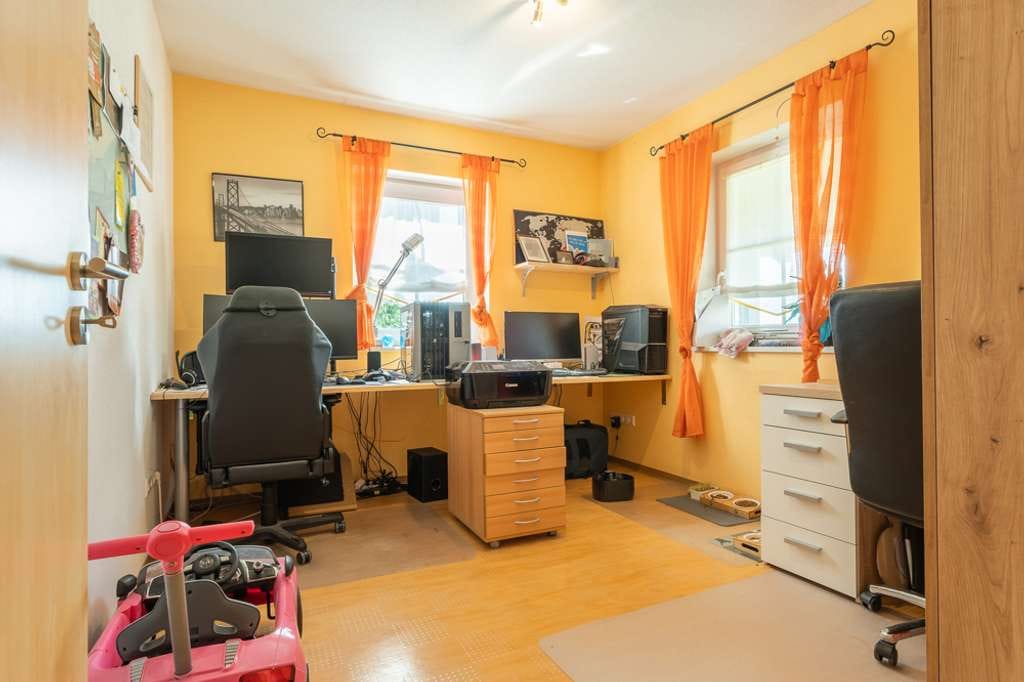 Immobilie in Witzmannsberg - Tittling-Witzmannsberg: Exklusives Einfamilienhaus auf ca. 2.000 m² Grundstück in Tittling - Bild 4