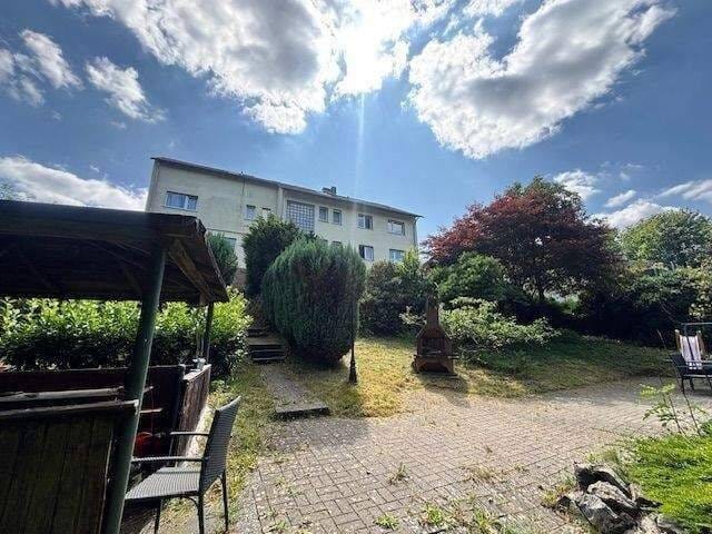 Immobilie in Schalksmühle - Wohnen in bester gutbürgerlicher Lage von Heedfeld: 3-Familienhaus mit Baugrundstück… - Bild 4