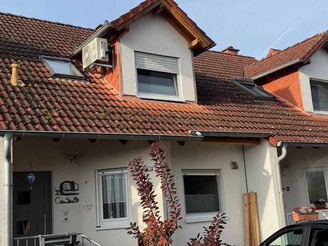 Immobilie in Westhofen - Gepflegtes Reihenhaus für die junge Familie - Bild 1