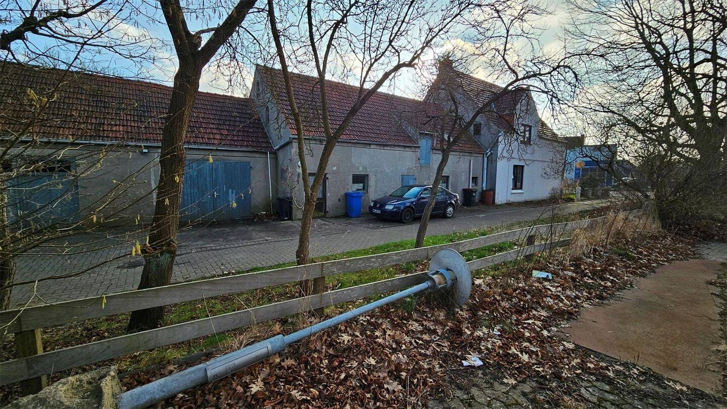 Immobilie in Schwanewede - Schönes Zweifamiliehaus mit großem Grundstück in Schwanewede - Bild 1
