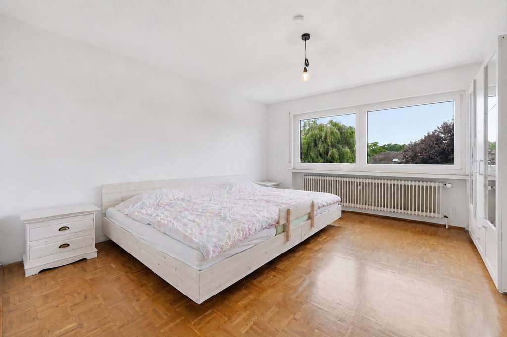 Immobilie in Swisttal - Großzügiges und kurzfristig bezugsfreies Familiendomizil mit Garten, Garage und neuwertigem Bad - Bild 3