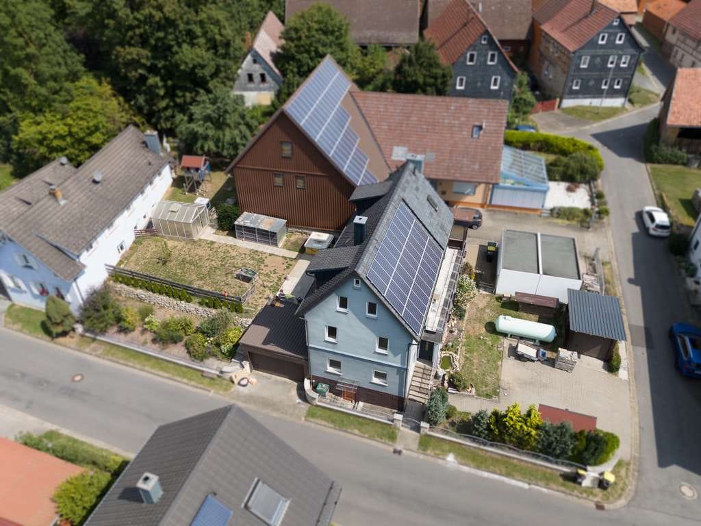 Immobilie in Bad Rodach - PREIS GESENKT! Einfamilienhaus mit Garten, umfangreich saniert, sofort bezugsfähig! - Bild 2