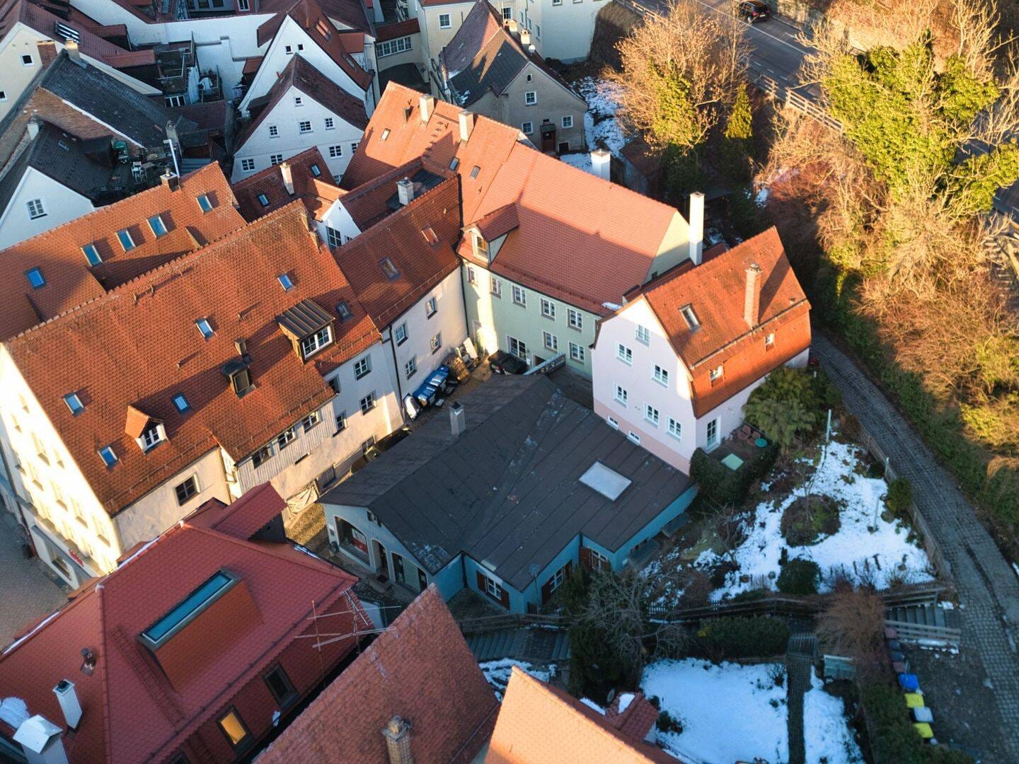 Immobilie in Landsberg am Lech - Historisches Altstadtensemble mit vermieteter Gewerbeeinheit & großem Wohnpotenzial - Bild 2