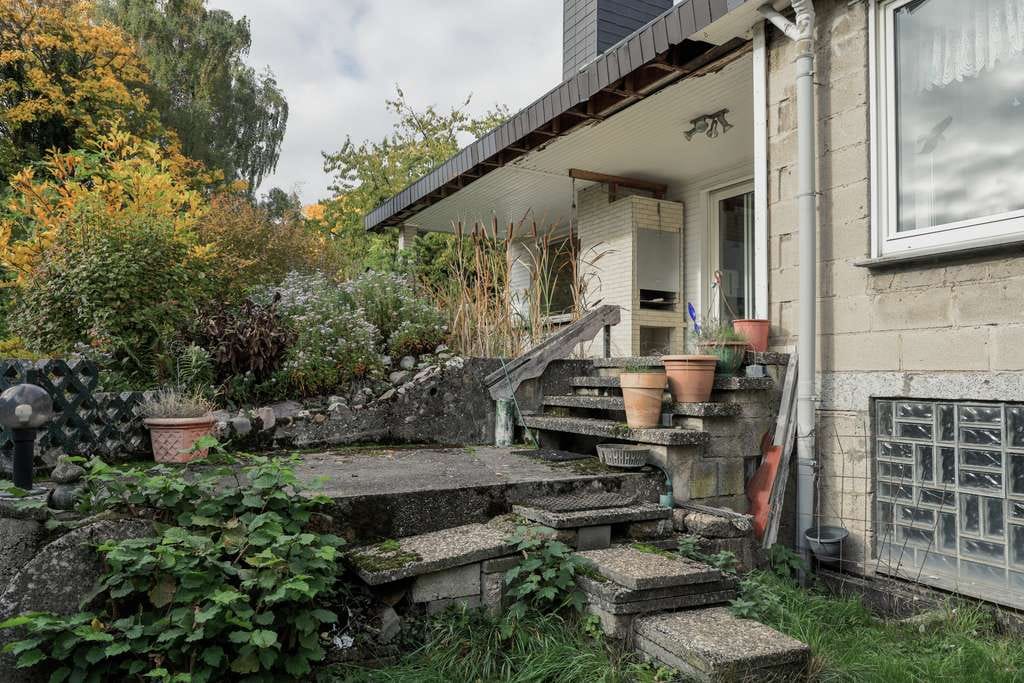 Immobilie in Caan - Einfamilienhaus in Caan mit Einliegerwohnung und Schwimmbad-Rohbau - Bild 3