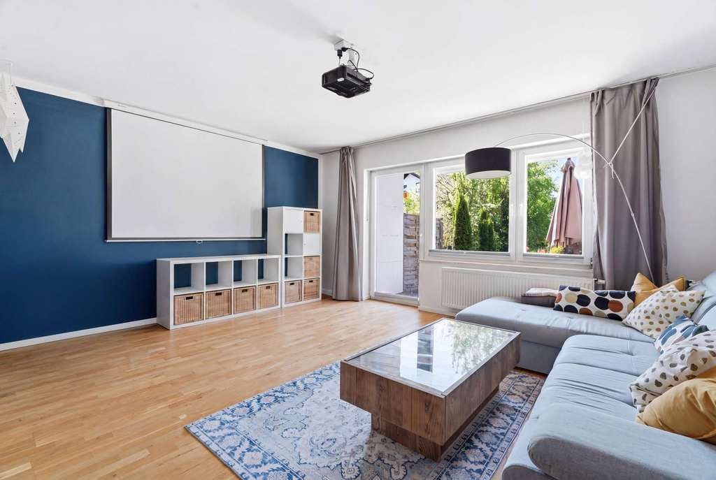 Immobilie in Eichenau - Familienglück in Eichenau: RMH mit Südausrichtung, Garten & Garage - Bild 0
