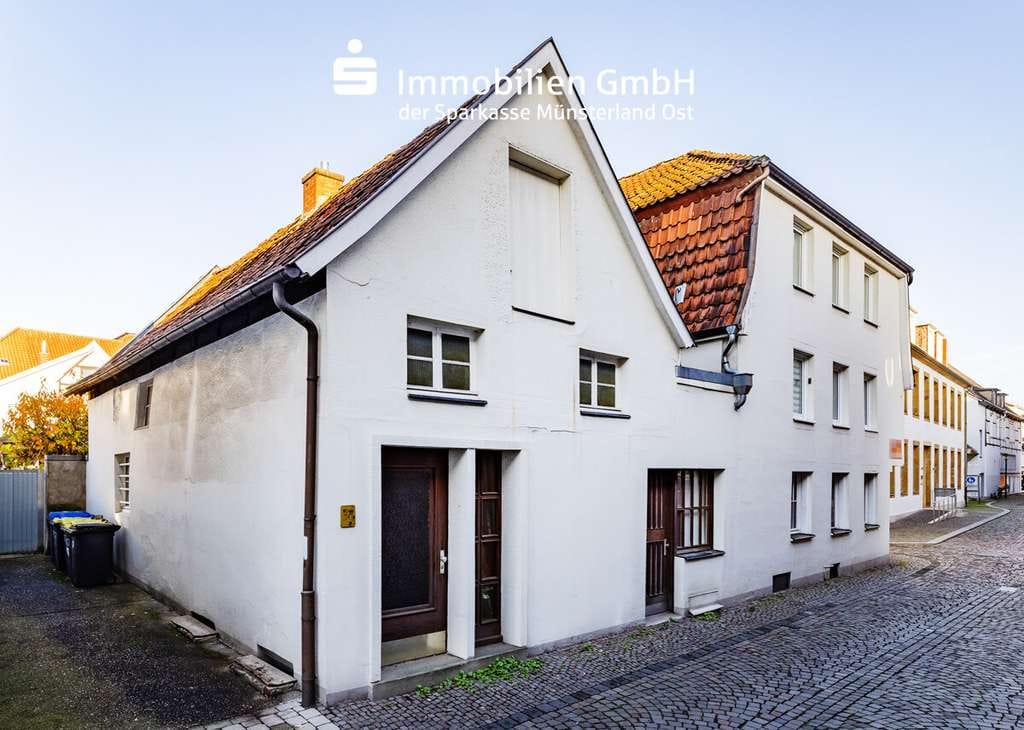 Immobilie in Warendorf - Wohn- und Geschäftshaus für Kapitalanleger - Zwei Wohneinheiten + ein Ladenlokal! - Bild 2