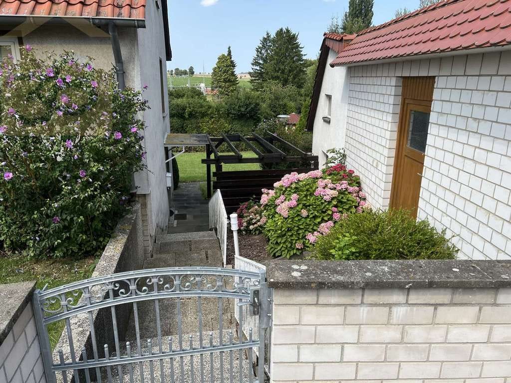 Immobilie in Schöppenstedt - Doppelhaushälfte in Schöppenstedt mit Eigentumsgrundstück! Meine Immobilie = Mein Partner! - Bild 2