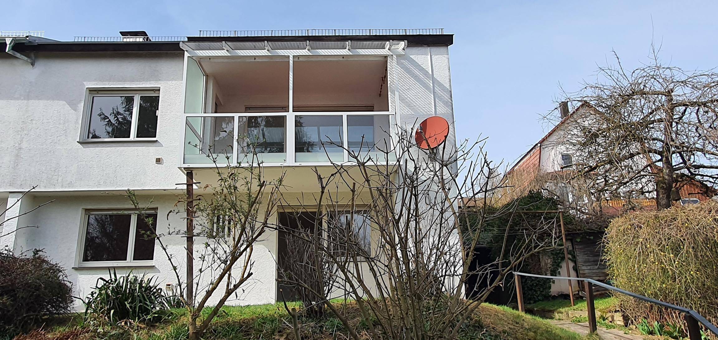 Immobilie in Ostfildern - Familienglück! Ein- bis Zweifamilienhaus in sonnig unverbaubarer Ortsrandlage, großem Garten, Garage - in Nellingen - Bild 0