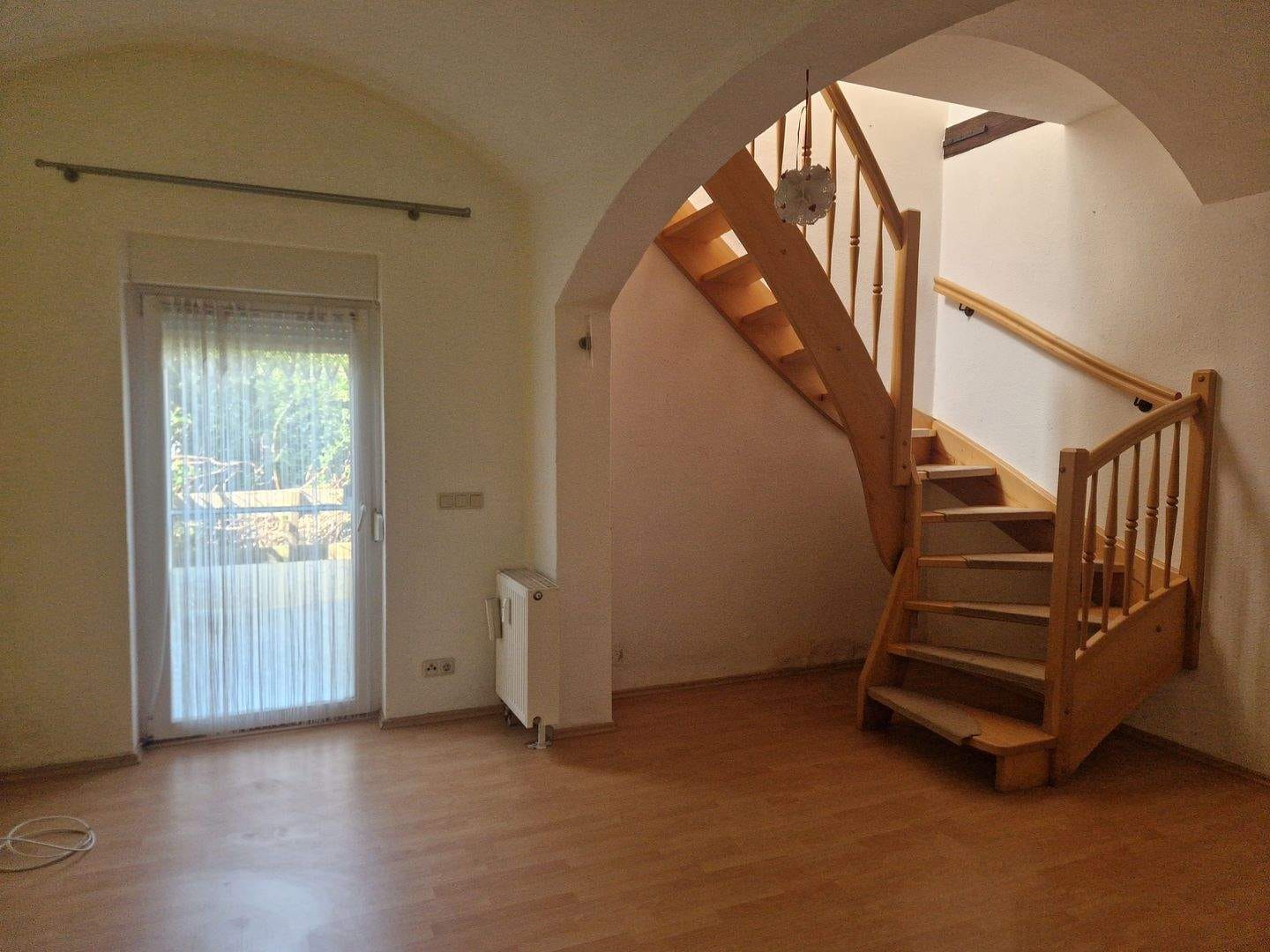 Immobilie in Lommatzsch - Historische Villa als exklusives Drei-Familienhaus auf parkähnlichem Grundstück - Bild 4