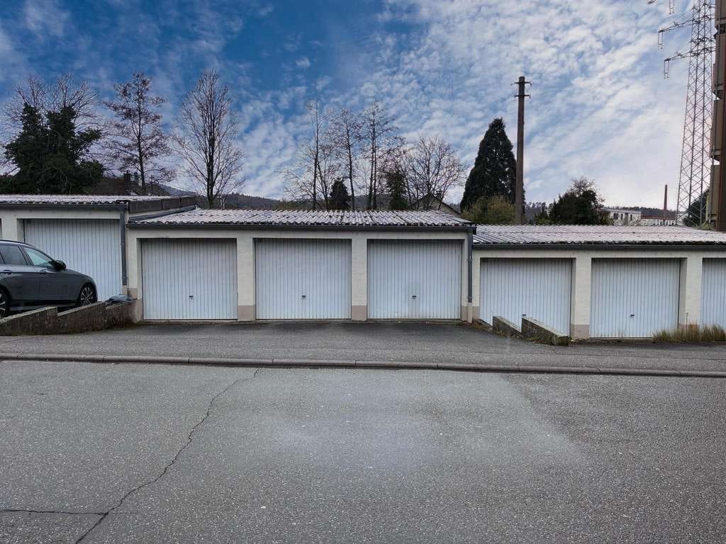 Immobilie in Gernsbach - Wohnen mit Aussicht: 4 Zi.-ETW mit Loggia, Garage & Aufzug - Kapitalanlage oder Zuhause für Familien - Bild 4