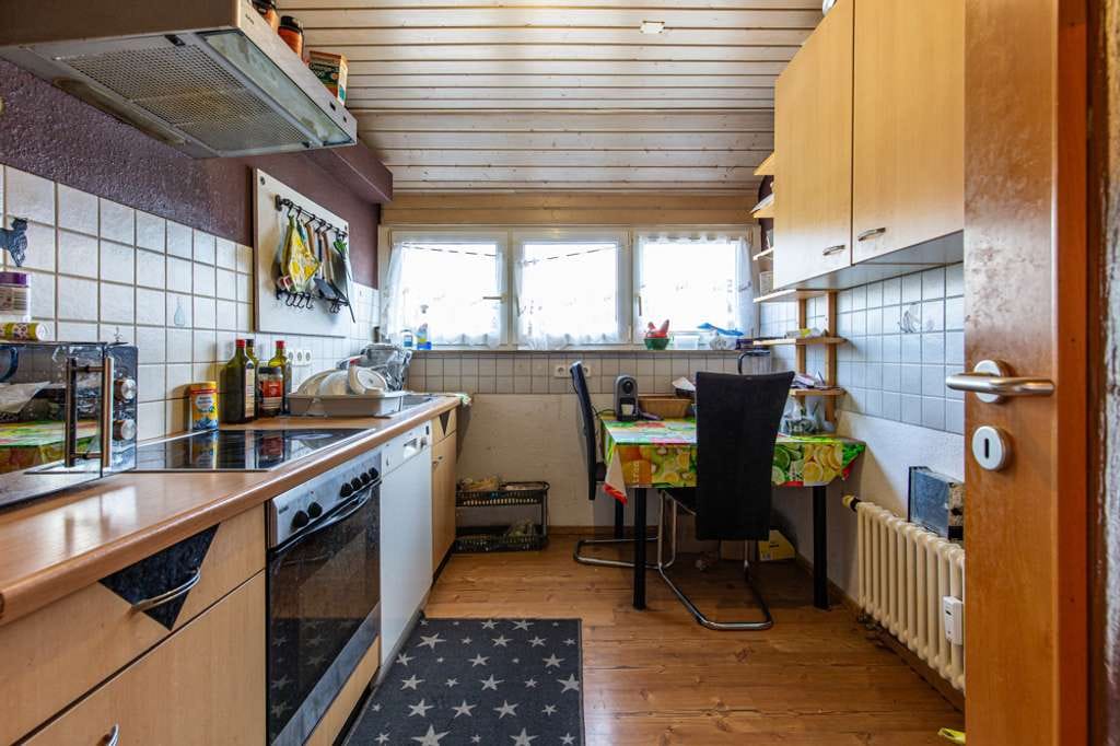 Immobilie in Allensbach - Vermietete Dachgeschosswohnung mit Balkon im Herzen von Allensbach - Bild 3