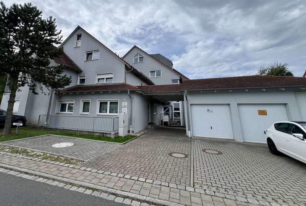 Immobilie in Obermichelbach - Helle 4-Zimmer Wohnung mit 2 Balkonen in ruhiger Lage - Bild 0