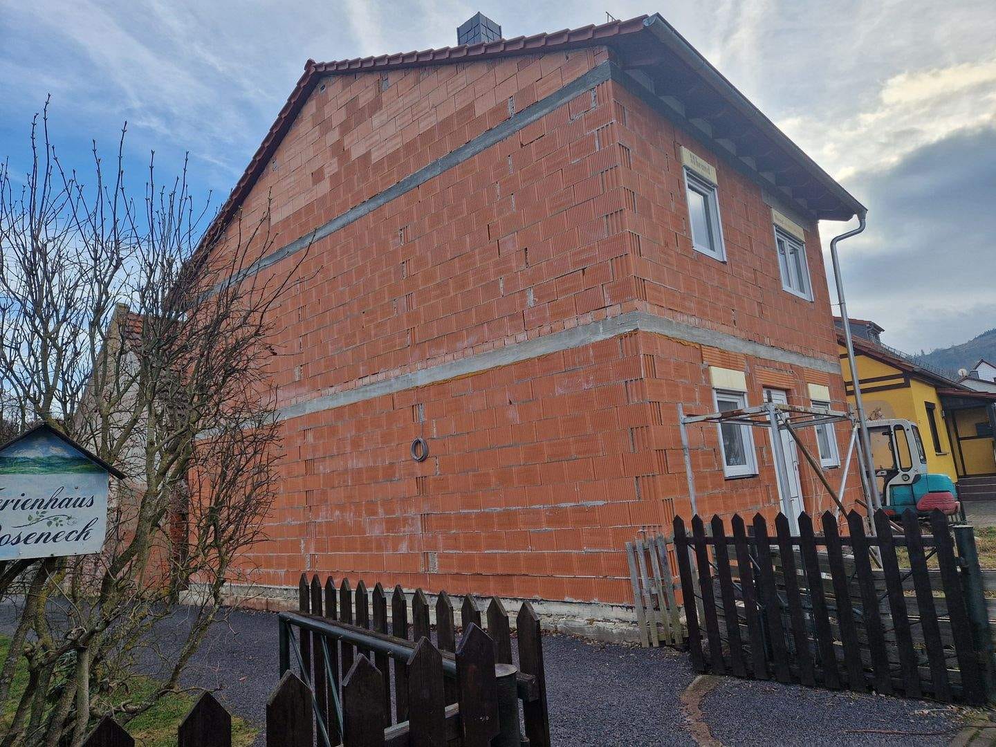 Immobilie in Bad Tabarz - +++ Neu gebautes Einfamilienhaus ++ zur Zeit im fortgeschrittenem Rohbau ++ in Bad Tabarz ++ Freistehend ++ massiv gebaut +++ - Bild 2