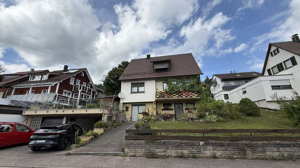 Immobilie in Ostelsheim - Charmantes Wohnhaus mit Potenzial zur individuellen Gestaltung - Bild 0