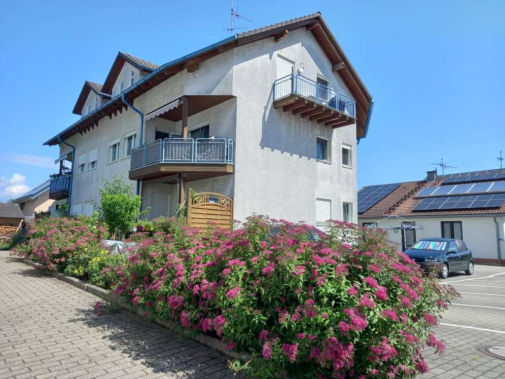 Immobilie in Lichtenau - Pfiffige und sehr gepflegte 3-Zimmer DG- Wohnung in Lichtenau - Bild 0