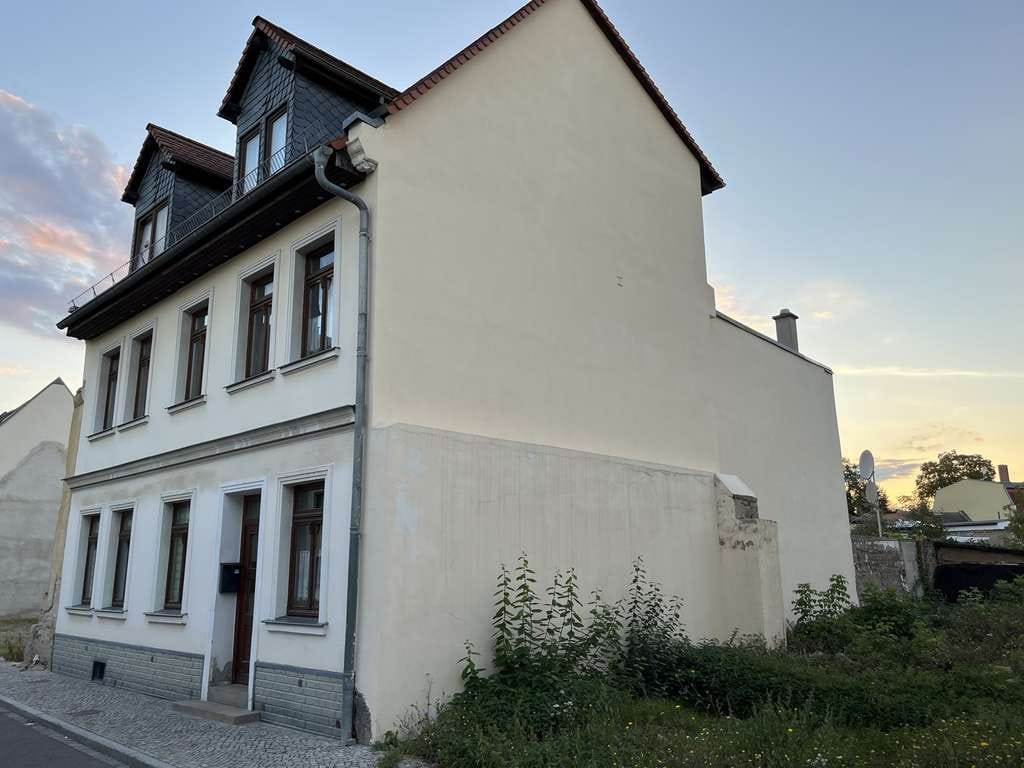 Immobilie in Bernburg - Top Invest - 3-Parteienhaus mit knapp 7,5% Rendite - Provisionsfrei - Bild 1
