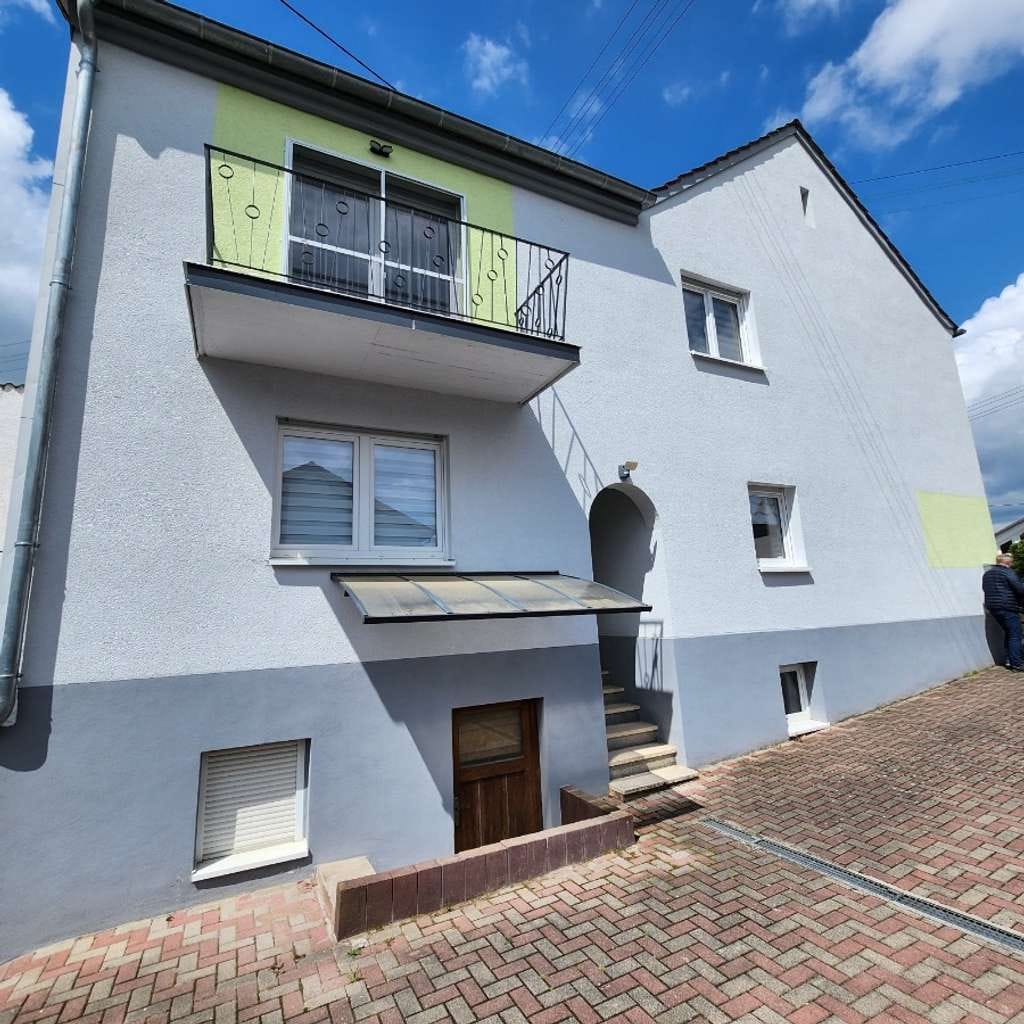 Immobilie in Hütschenhausen - Attraktiv modernisierte Doppelhaushälfte mit hohem Wohnkomfort in Katzenbach - Bild 2