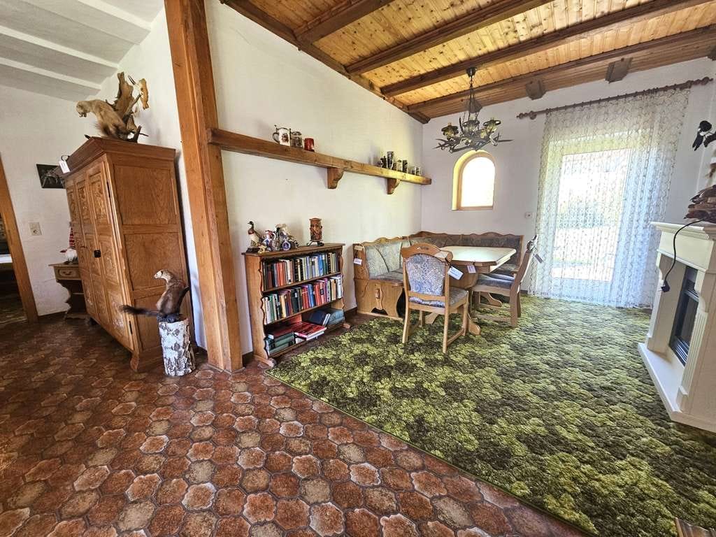 Immobilie in Burgwald - Naturverbunden leben: Fachwerkhaus mit Garten, Scheune und viel Nebennutzfläche - Bild 4