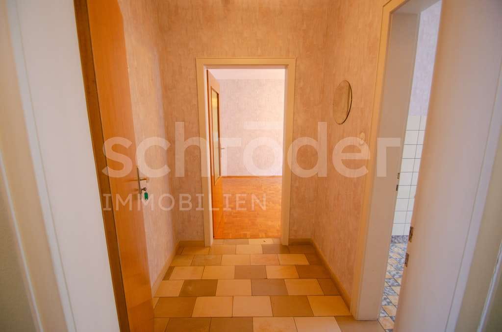 Immobilie in Jülich - Gut aufgeteiltes Dreifamilienhaus mit Garten im Jülicher Heckfeld - Bild 3