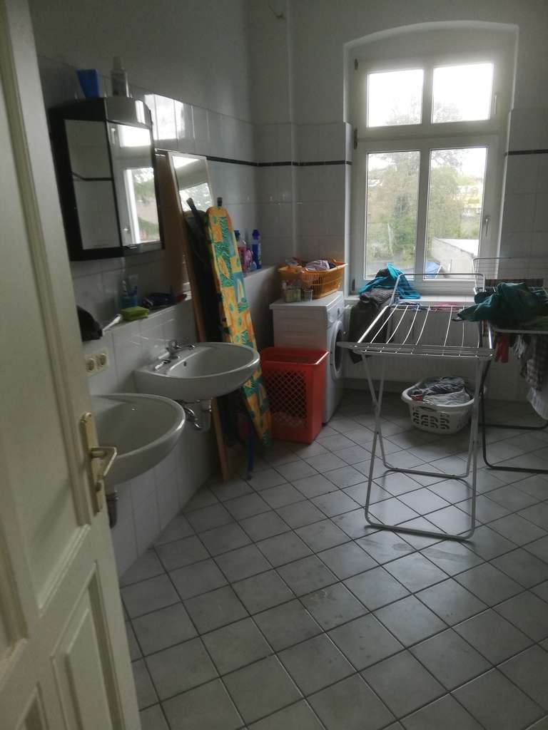 Immobilie in Brandenburg an der Havel - Anlage: Schöne, große vermietete Eigentumswohnung - Bild 0